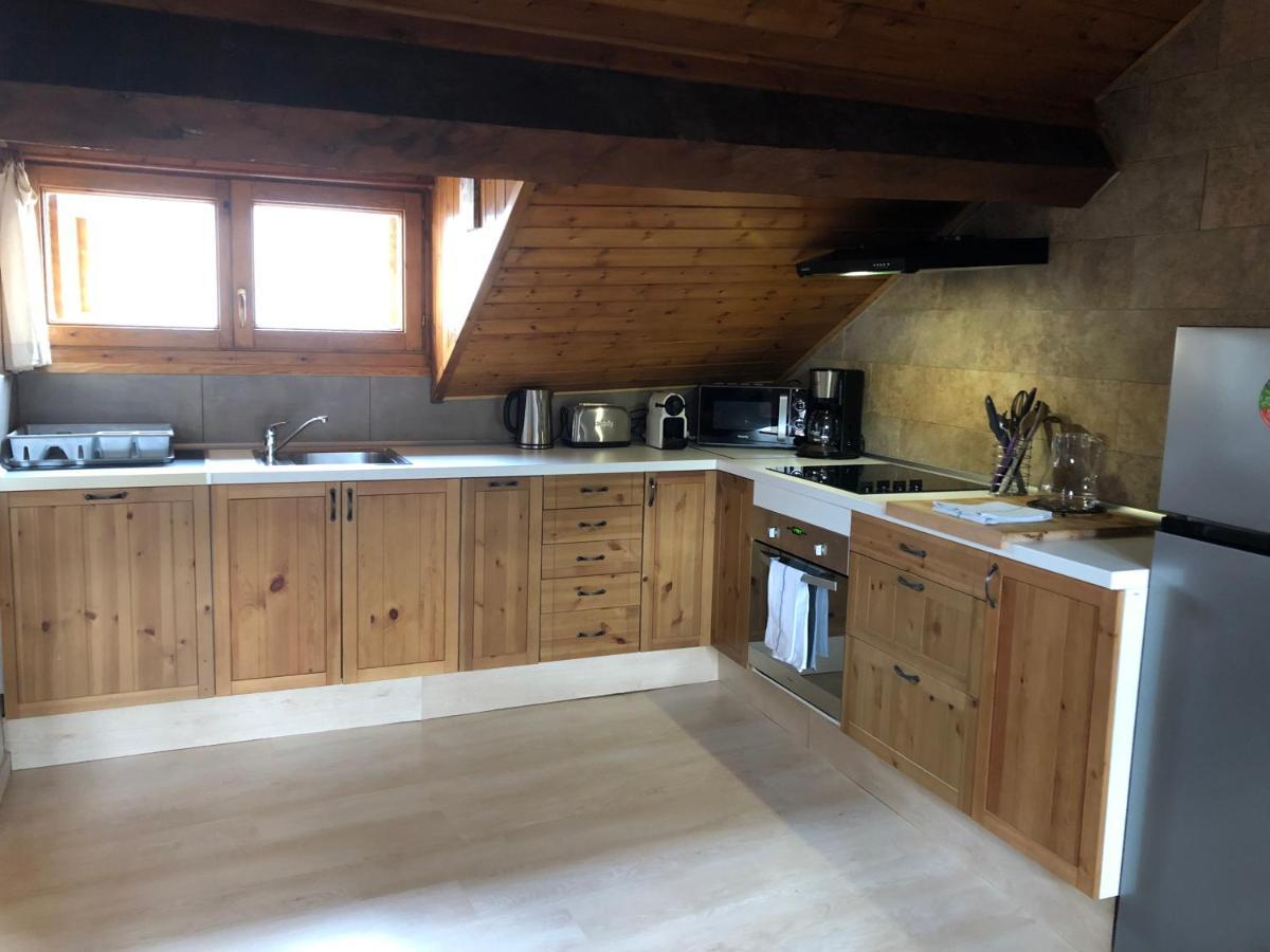 Charmant Appartement Dans Le Village/Coqueto Apartamento En El Pueblecito La Cabanasse Exterior foto