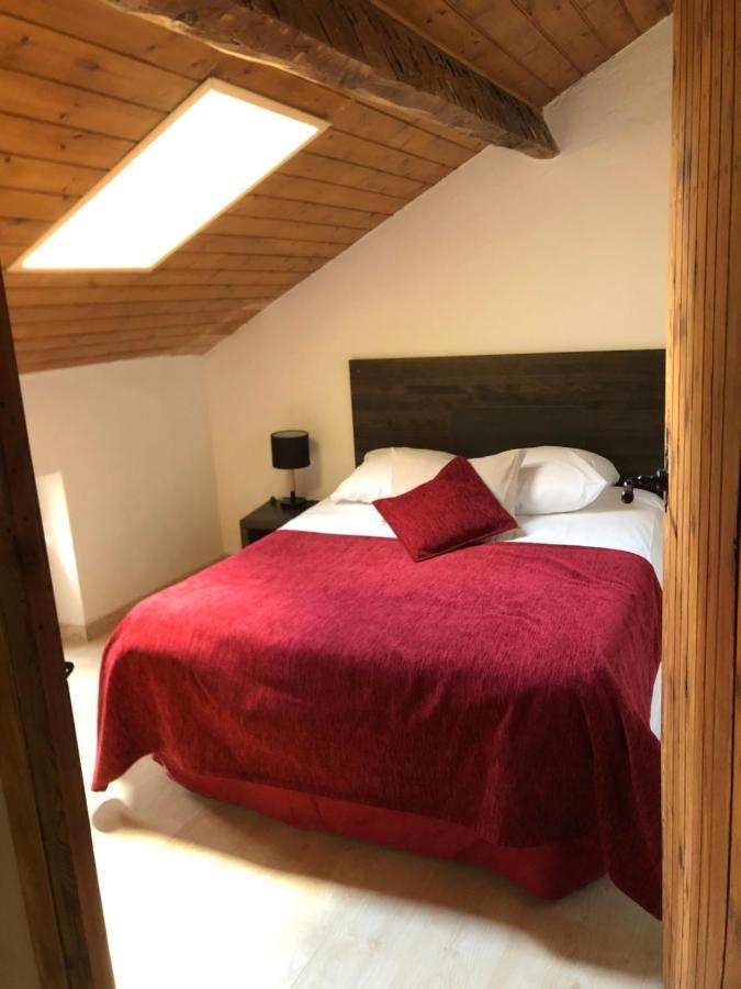 Charmant Appartement Dans Le Village/Coqueto Apartamento En El Pueblecito La Cabanasse Exterior foto